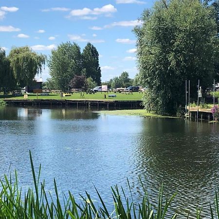 Pike And Eel Hotel And Marina Needingworth Exterior photo